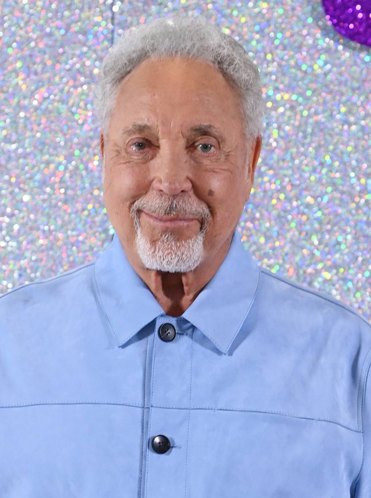 Sir Tom Jones forced to cancel Los Angeles gig at the last minute on ...