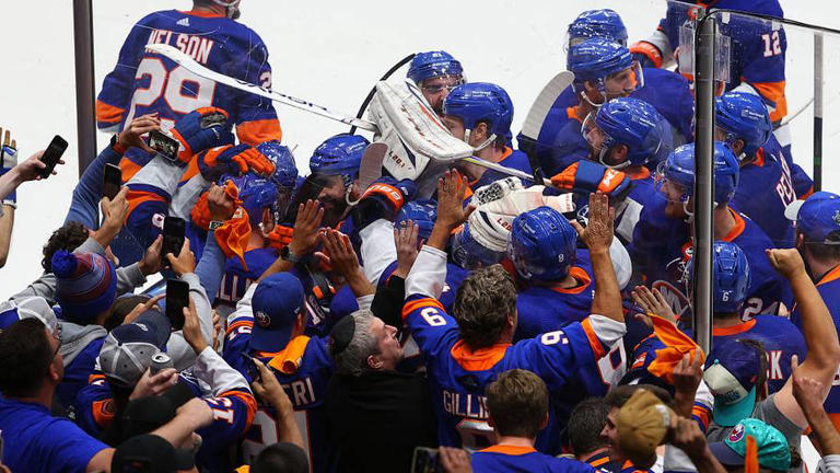 Barry Trotz reveals which NY Islanders arena will always be his favorite