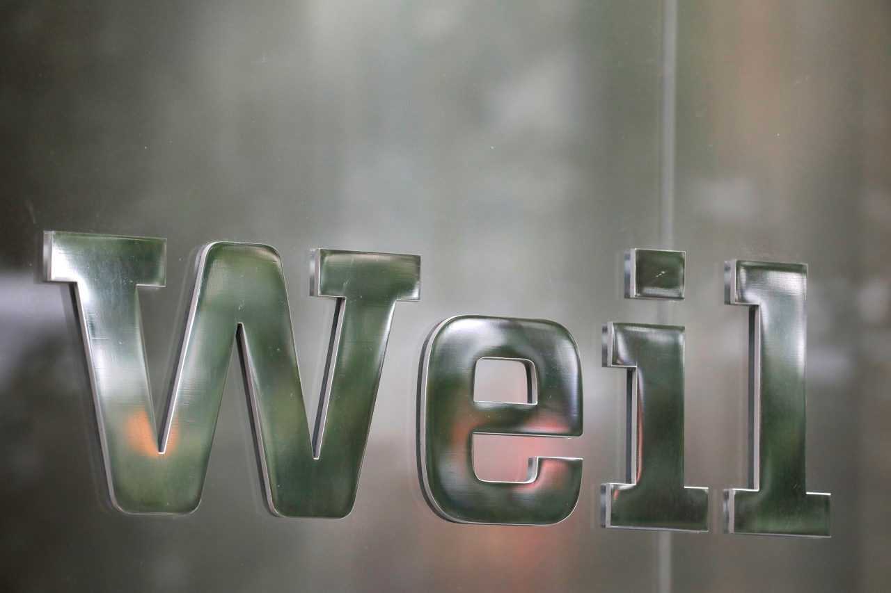 Weil Gotshal leaders spent frantic weekend trying to stabilize law firm