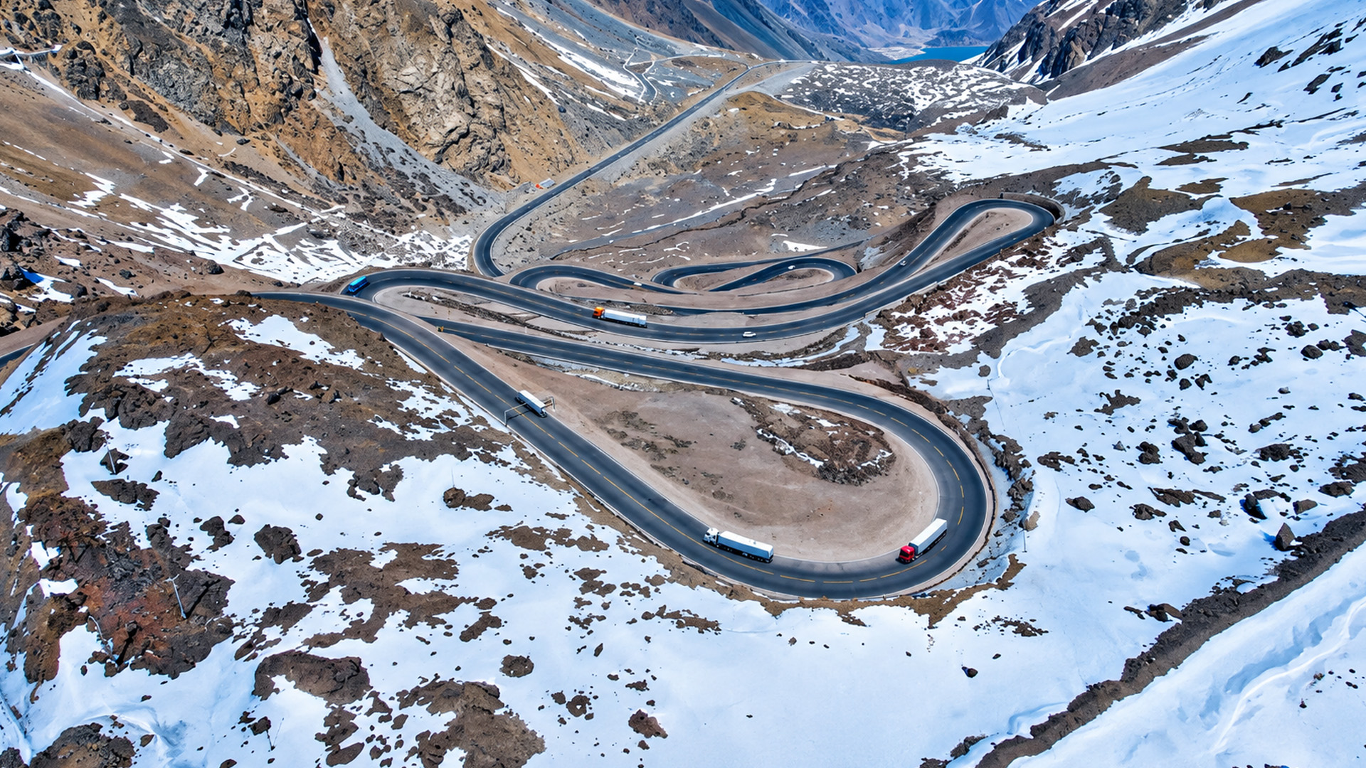 How do you cross the Andes between Argentina and Chile?