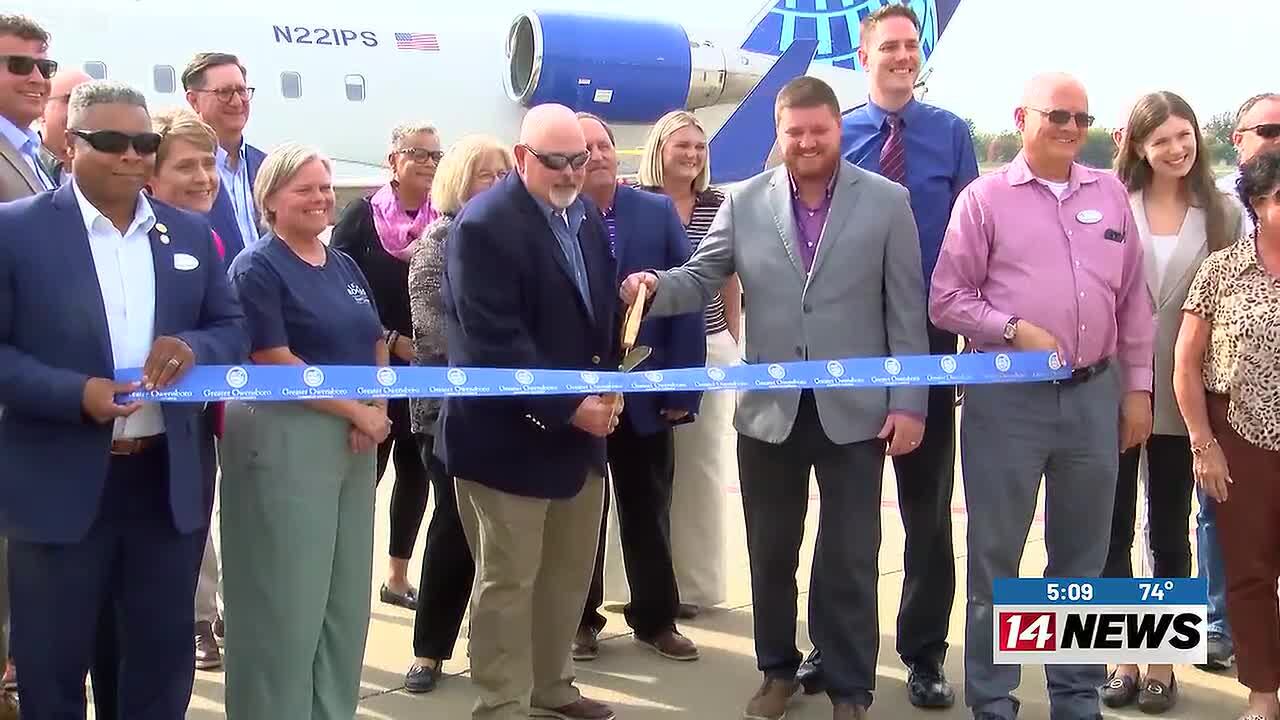 Owensboro airport cuts ribbon on new United Express flights to Chicago, DC