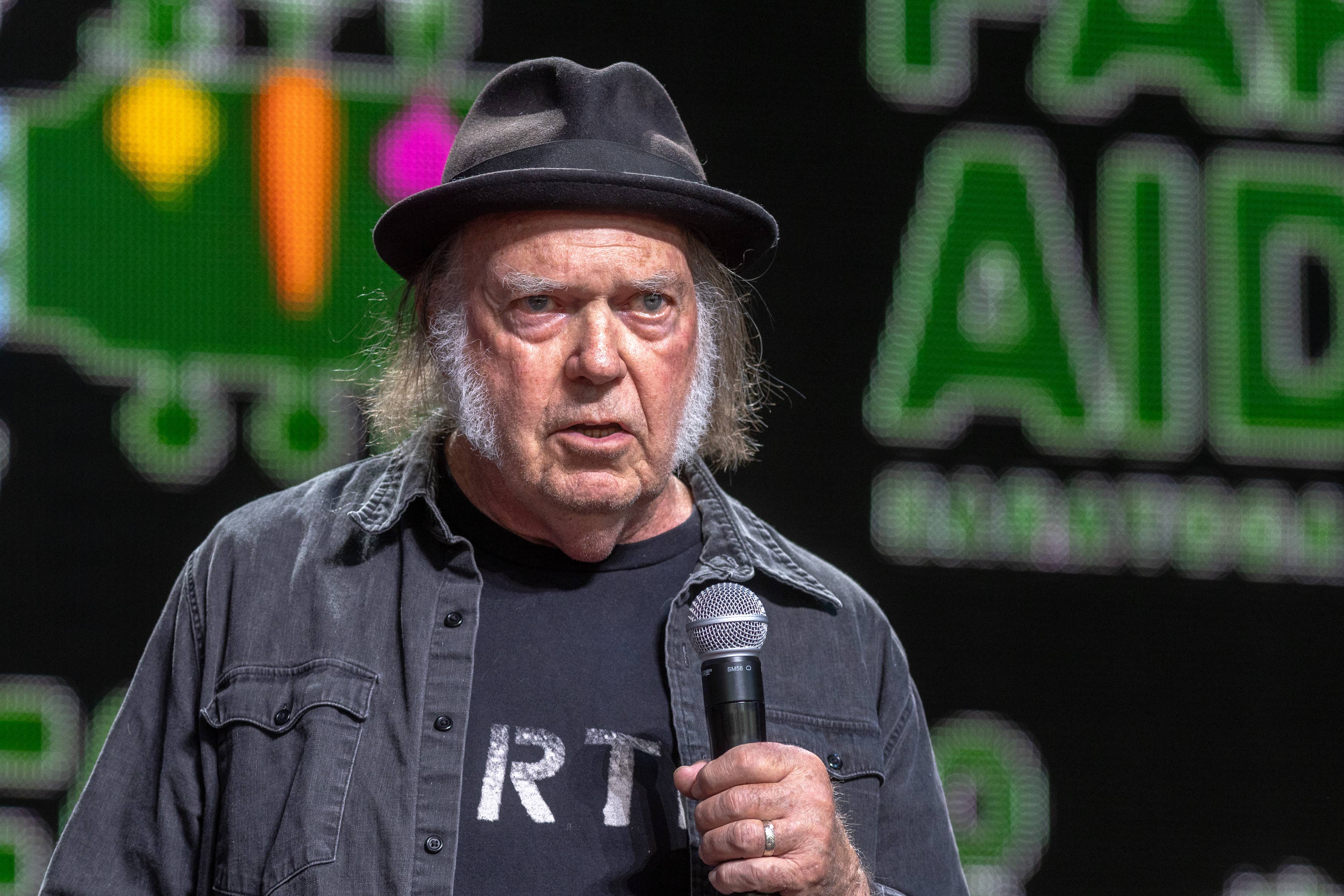 Neil Young sues Trump for $10 million over unauthorized use of 'Rockin ...