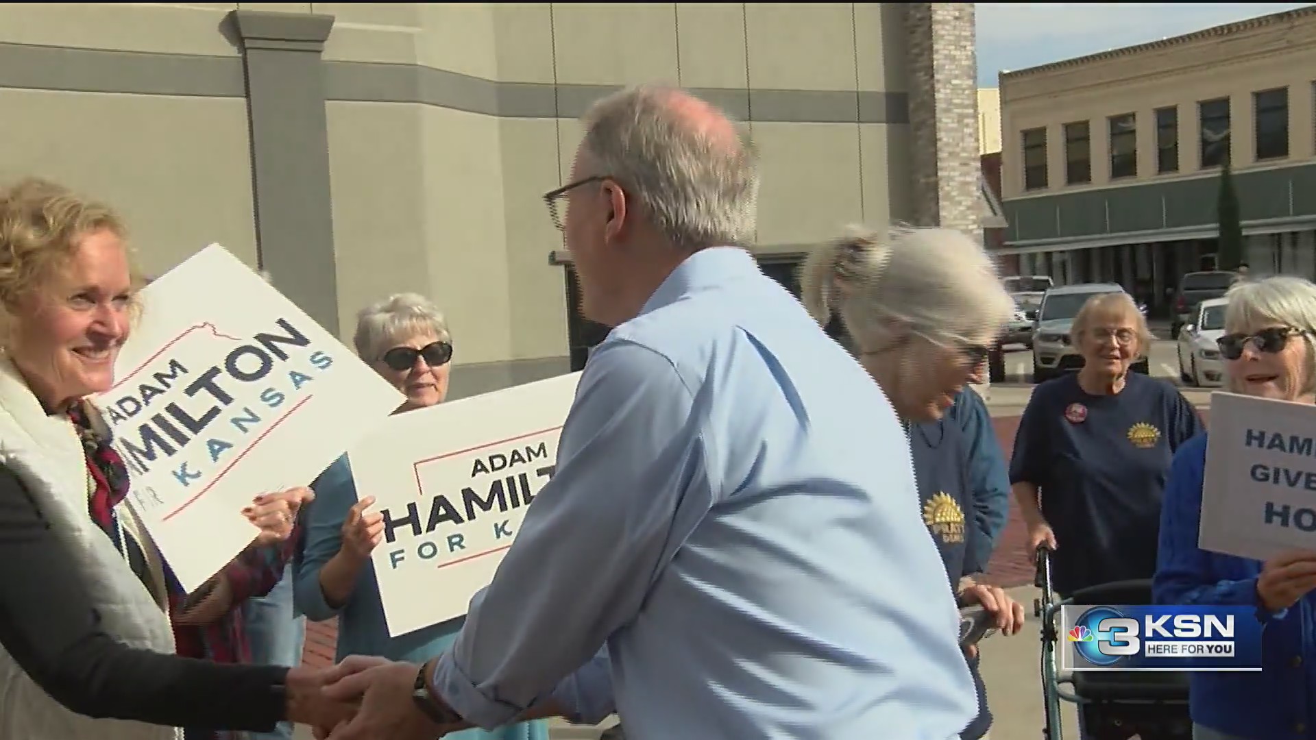 Adam Hamilton visits western Kansas during statewide bus tour
