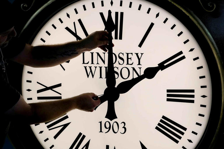 Daylight saving time: How it affects you and tips to adjust