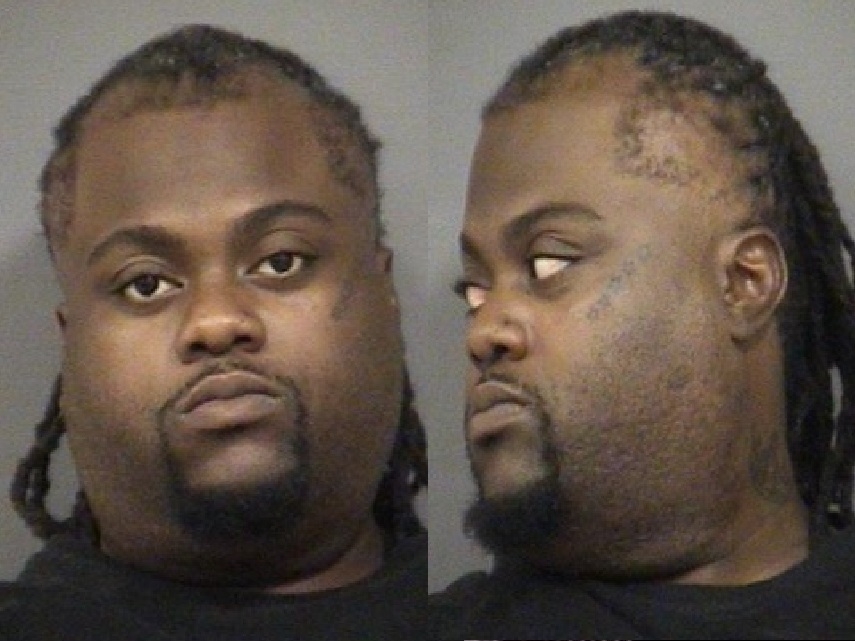 Suspect identified in deadly stabbing in Mississauga: 'Armed and dangerous'