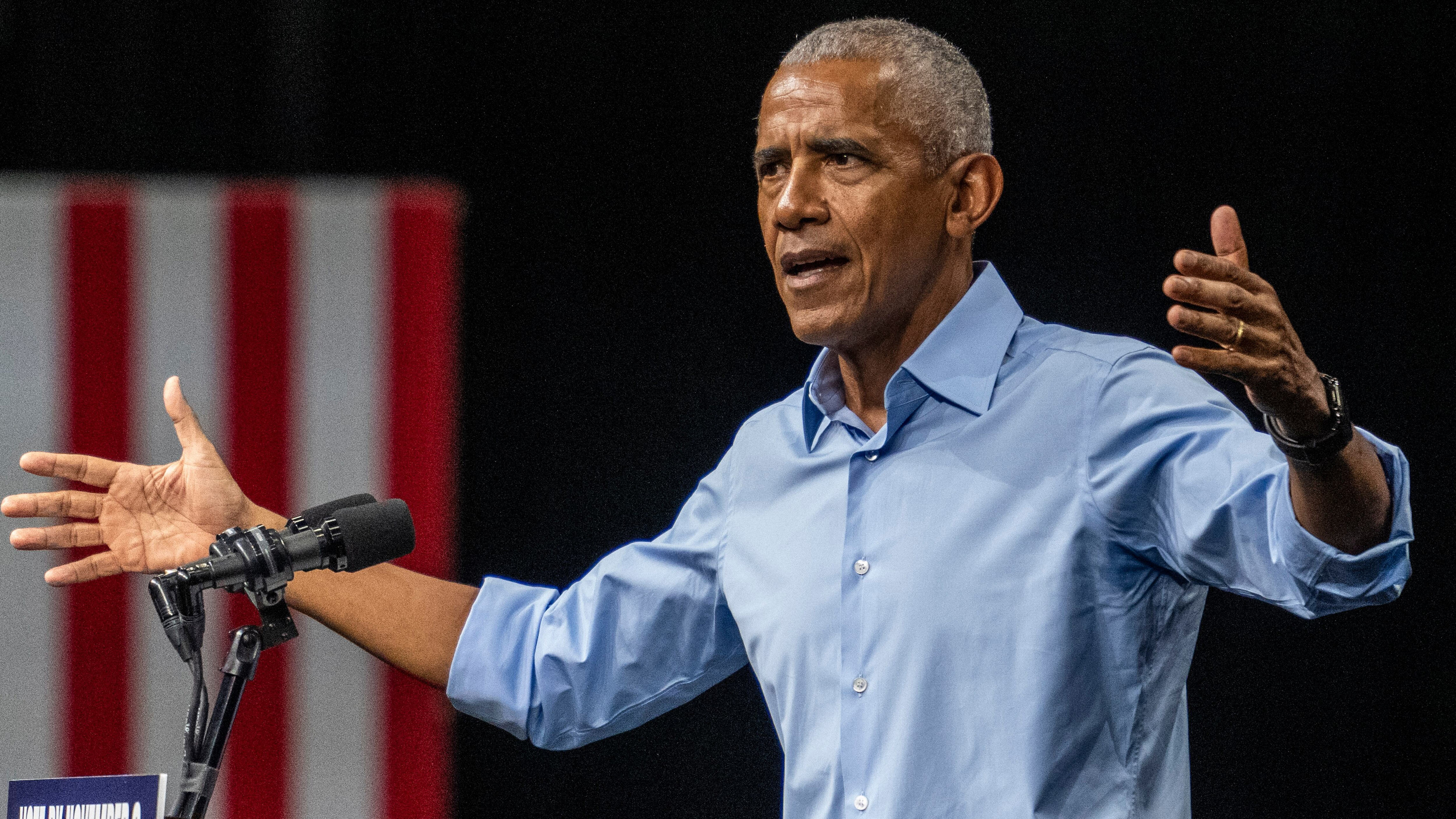 Obama's Cheesecake Factory jibe at Trump sparks controversy