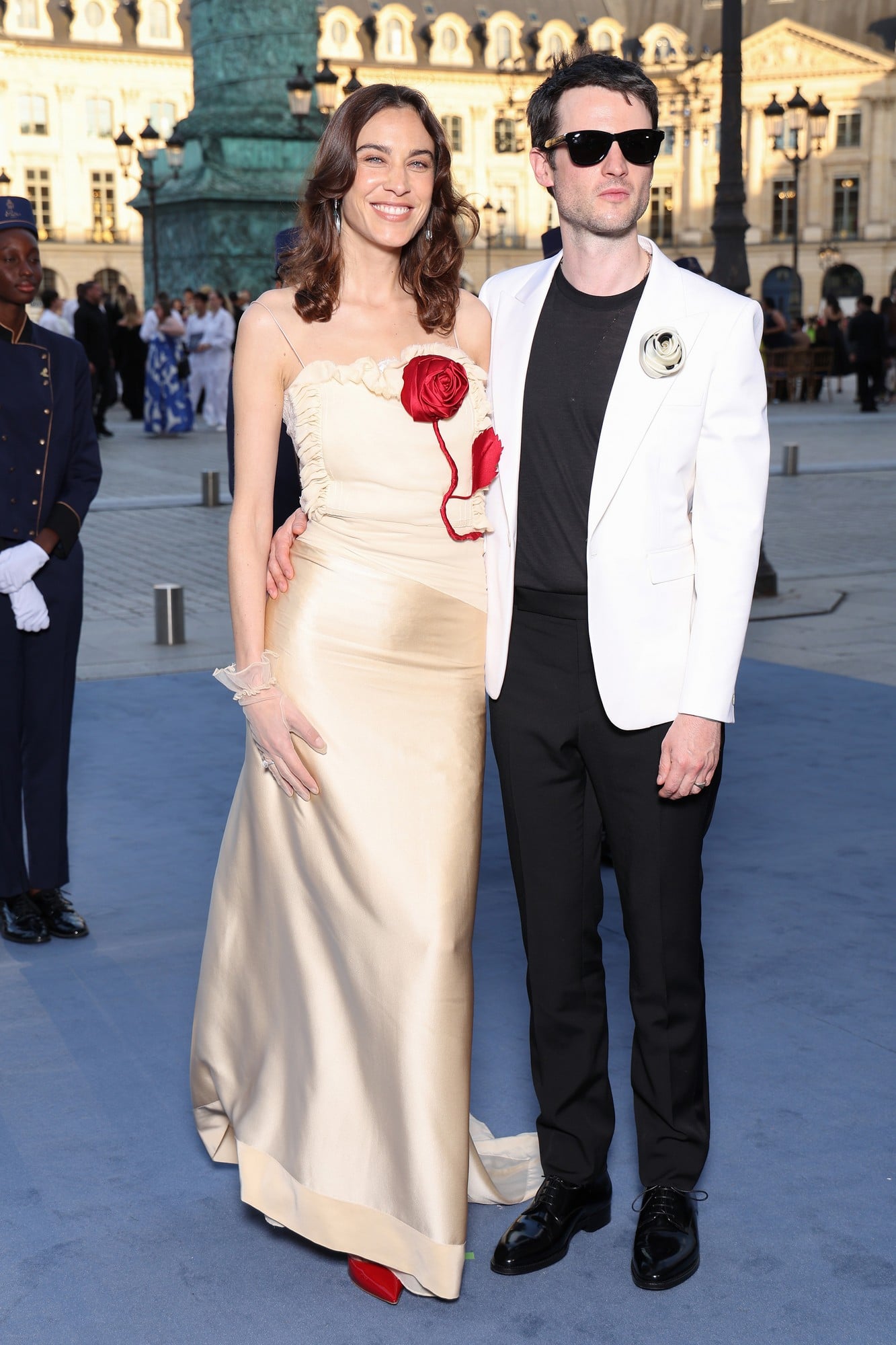 Alexa Chung finally confirms engagement to Tom Sturridge after 3 years ...