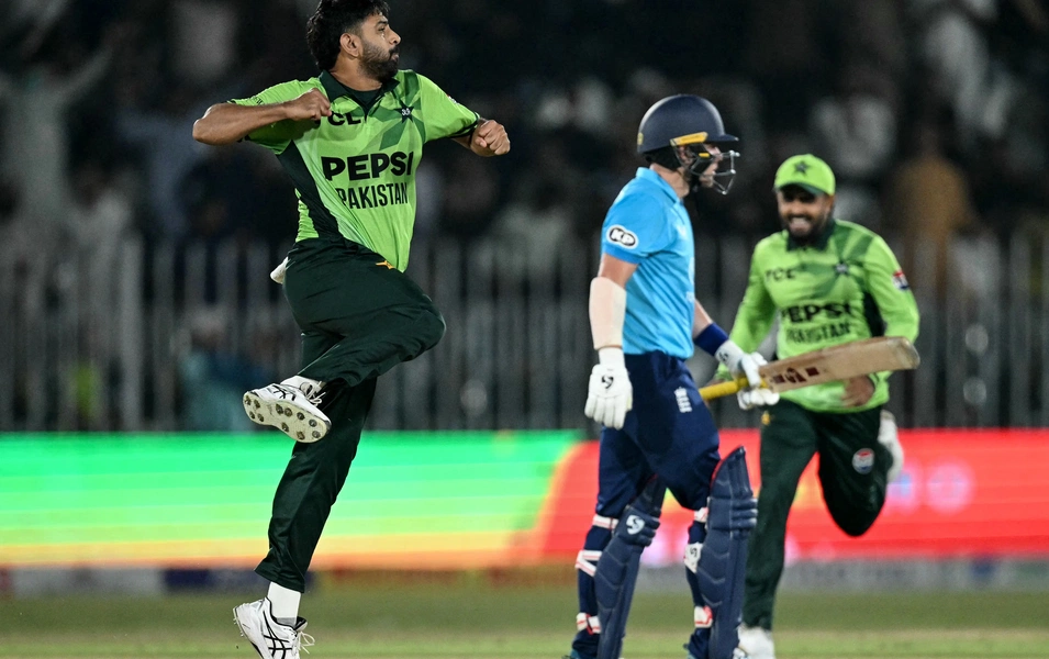 Haris Rauf, Will Jacks clash during Pakistan's record win