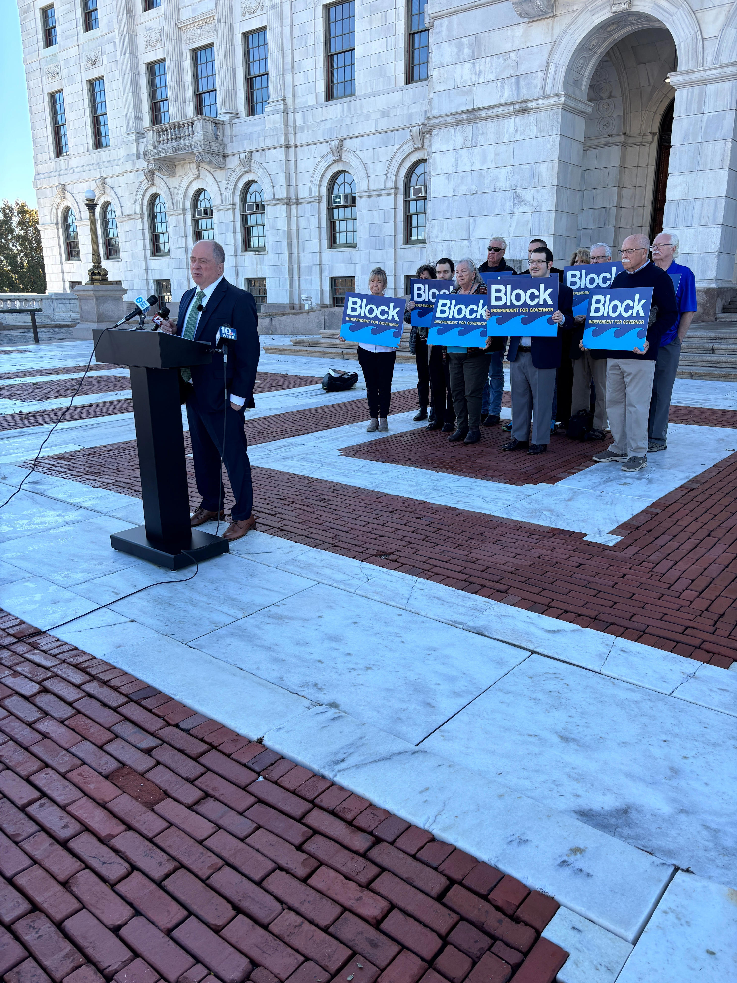 Battered by attack ads, independent governor candidate Ken Block fights ...