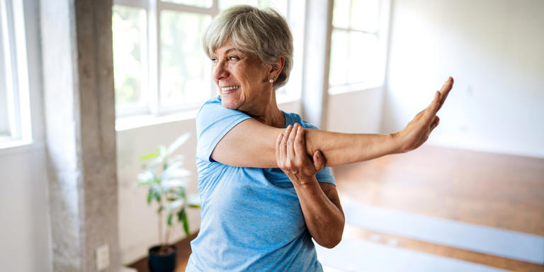 These 5 stretches relieve joint stiffness and pain, according to a ...