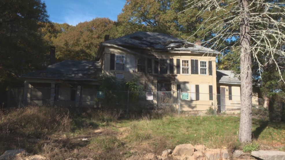 Proposed ordinance in East Greenwich aims to restore historic homes in town