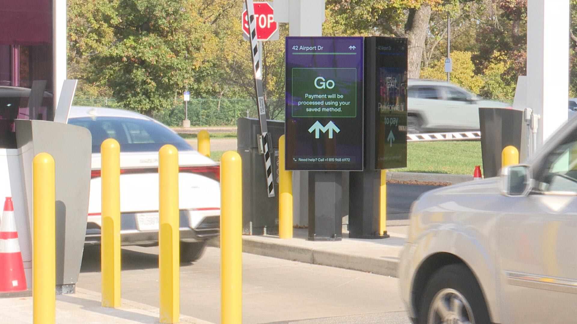 Rockford airport debuts ticketless parking system