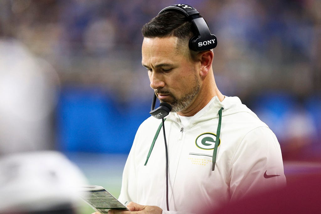 Packers fans throw flags on officials for controversial penalties