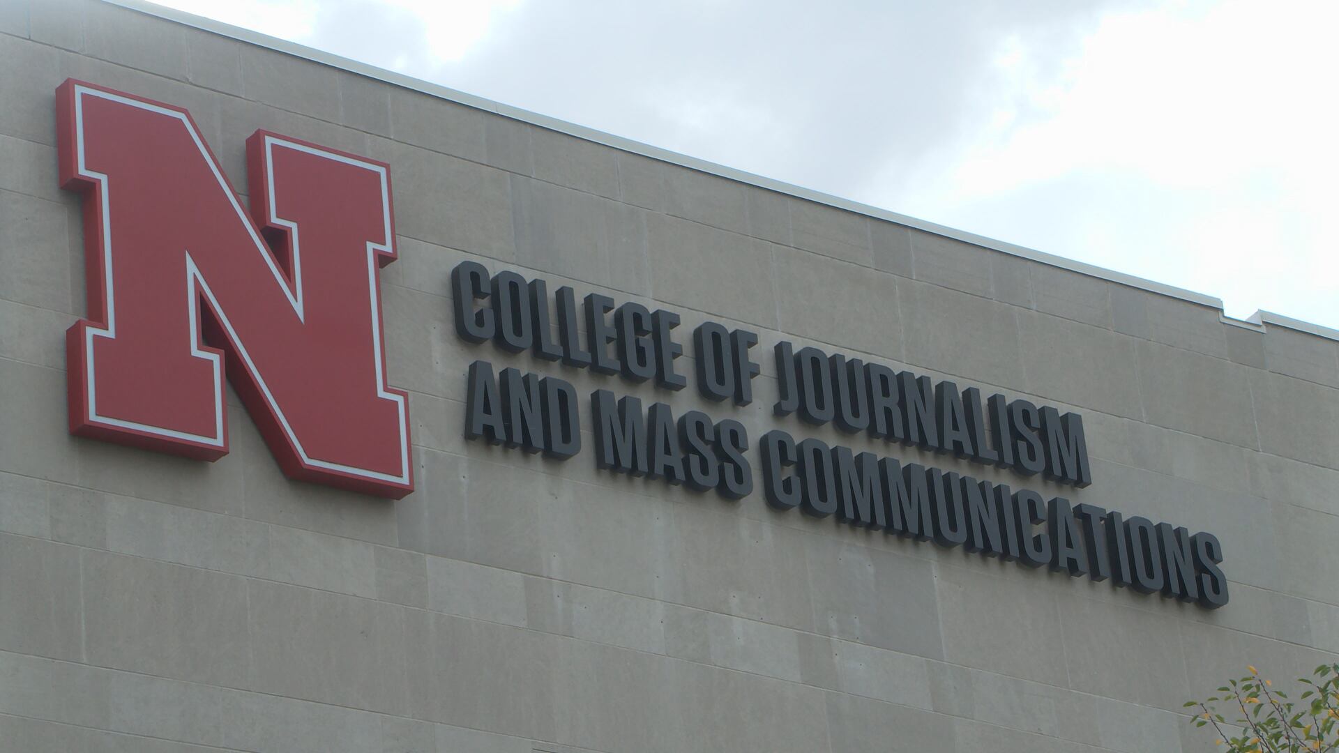 Husker, Wildcat students team up to honor a legendary broadcaster