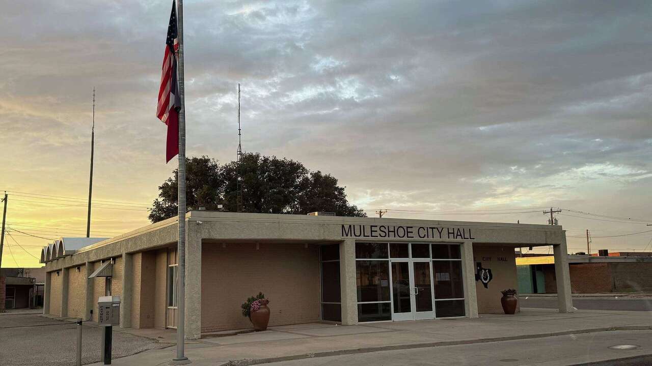 Muleshoe City Council approves building regulations, addresses utility ...