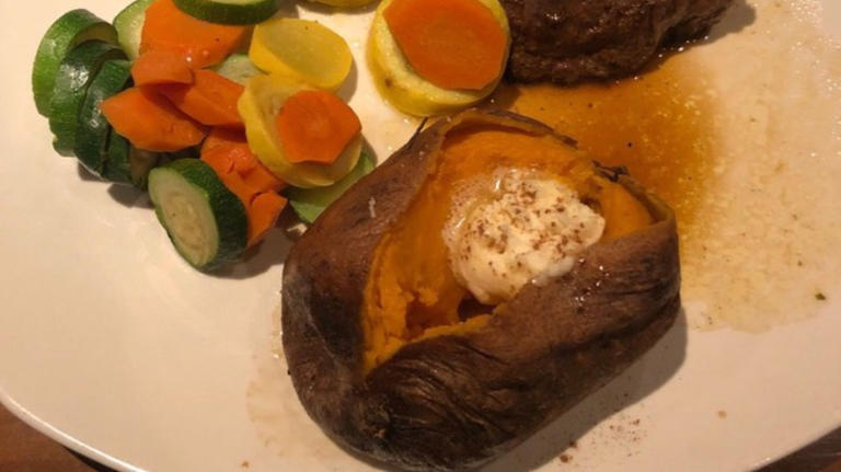12 steakhouse chain side dishes that beat out the main course