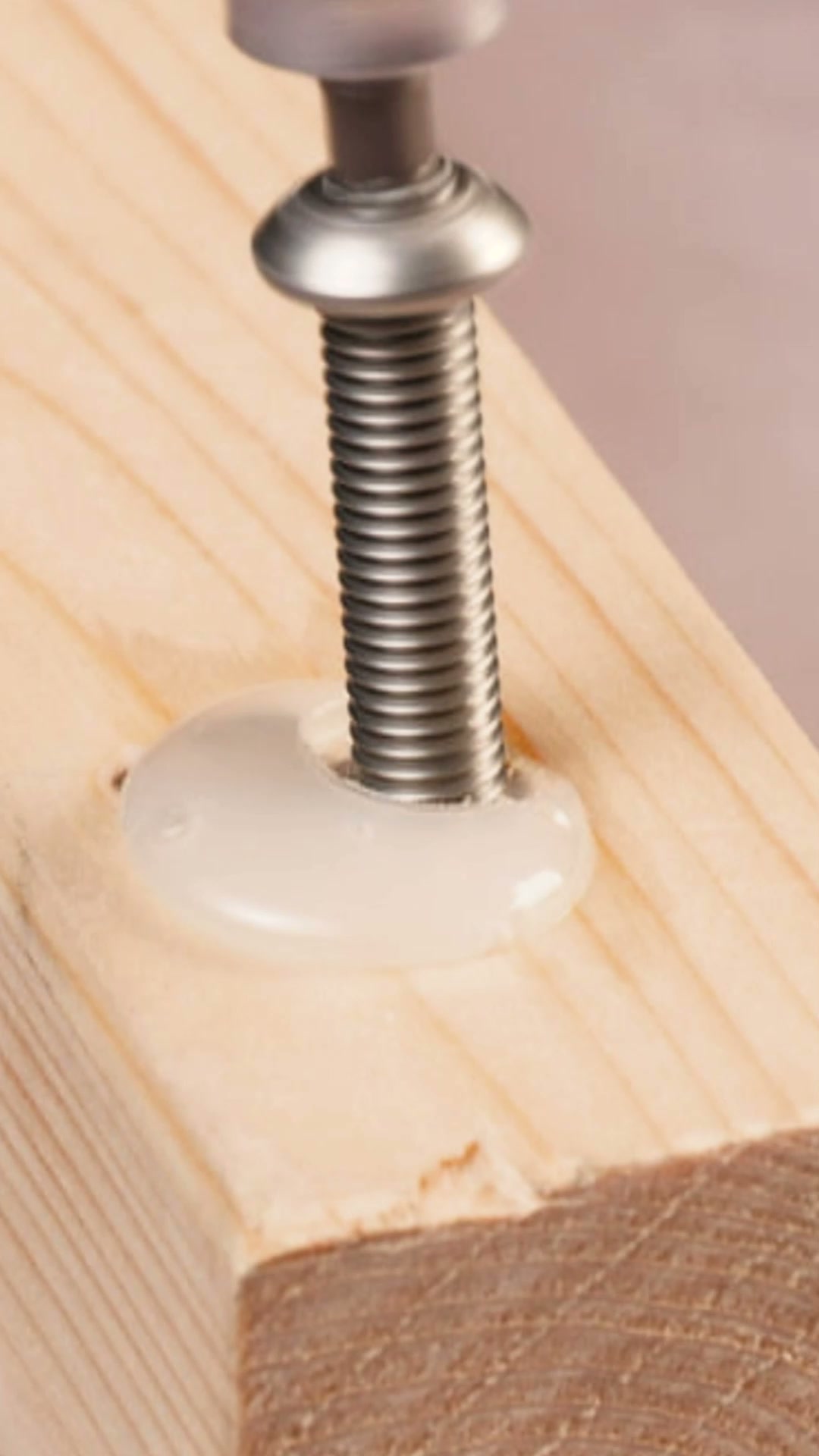 Simple screw trick