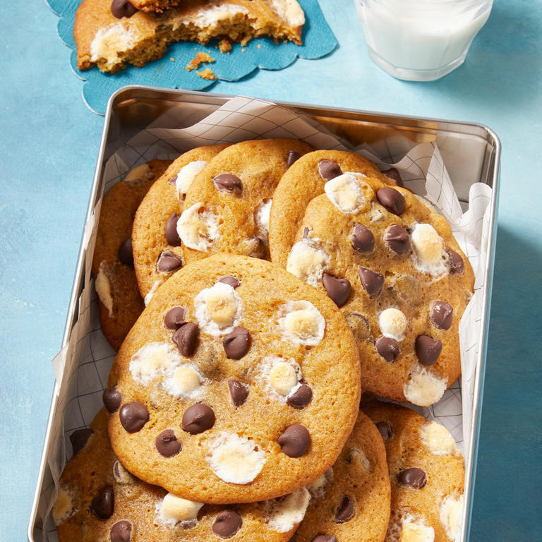 Pumpkin s’mores cookies