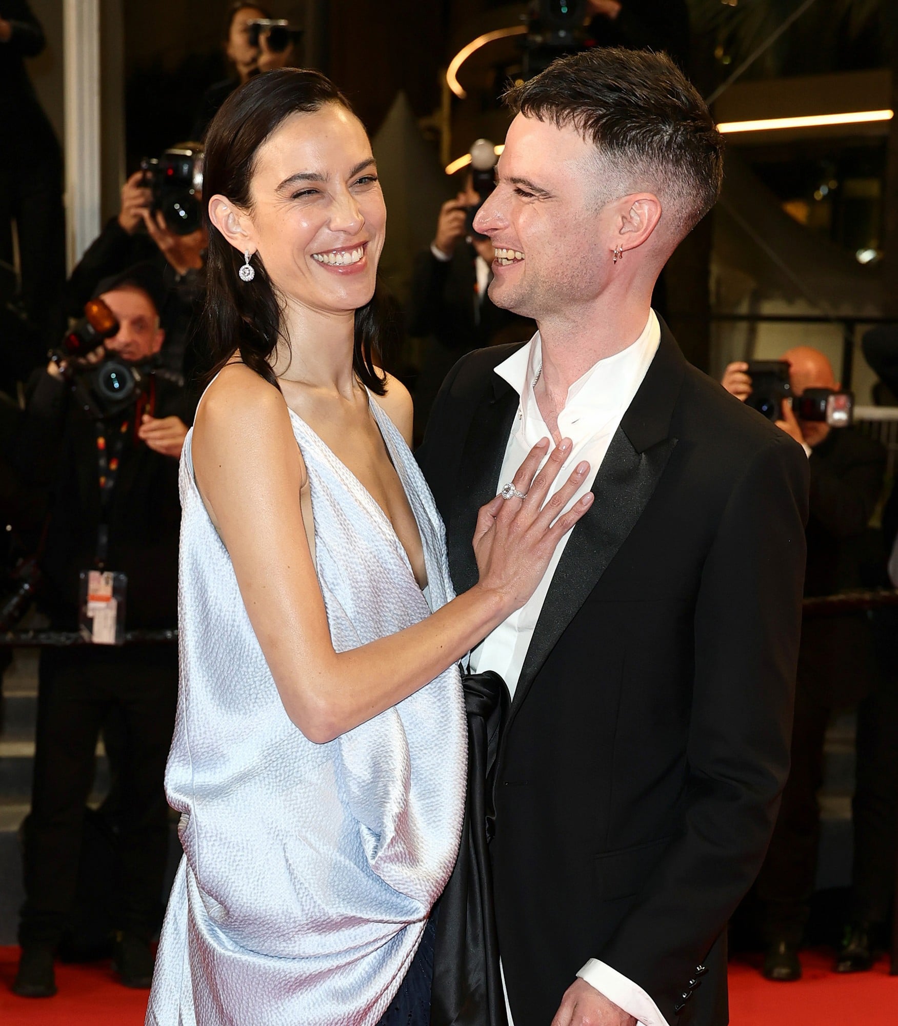 Alexa Chung finally confirms engagement to Tom Sturridge after 3 years ...