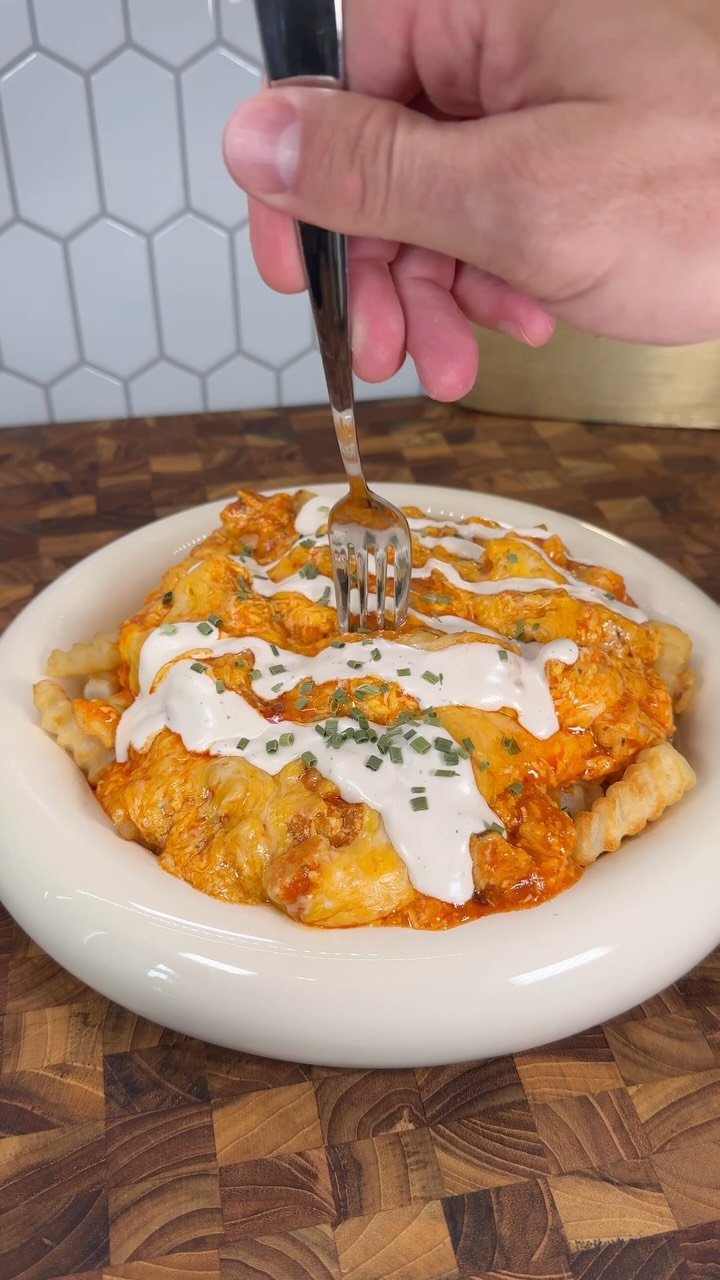 Buffalo chicken fries