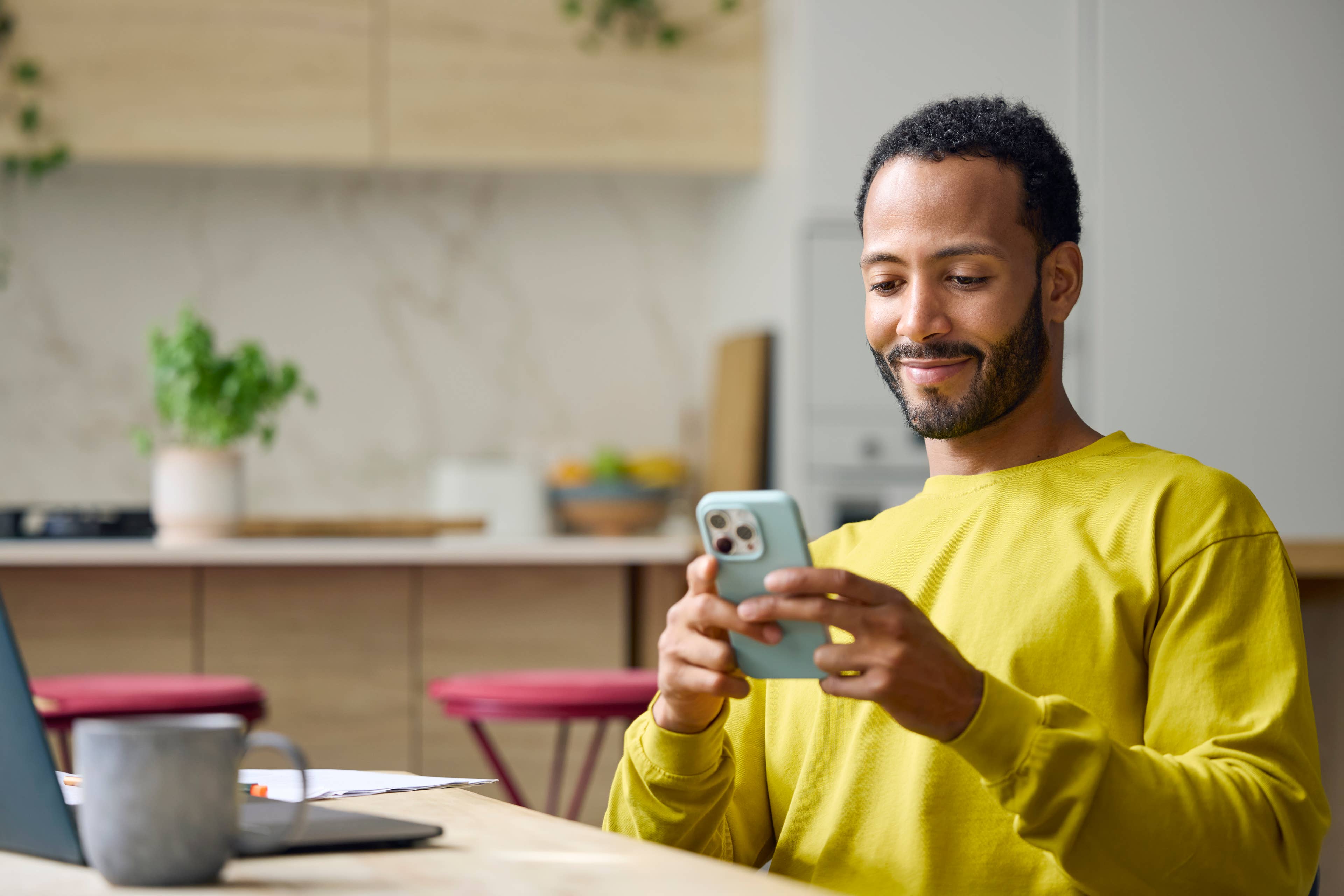 What OMM means in texting and its different uses