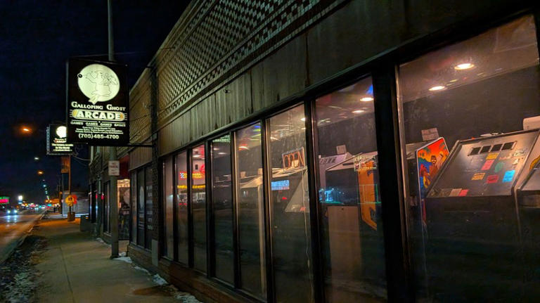 Just outside Chicago is America's largest video arcade full of ...