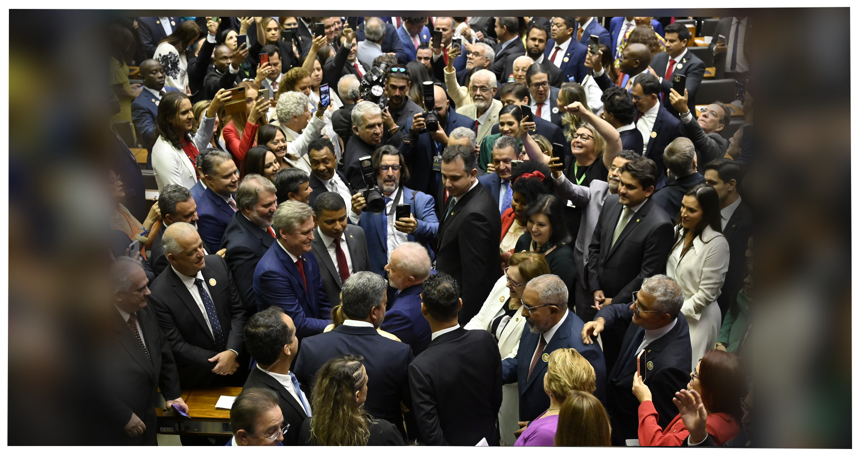 Lula erased a 2.2 million-vote deficit in 3 weeks. Now Bolsonaro’s son ...
