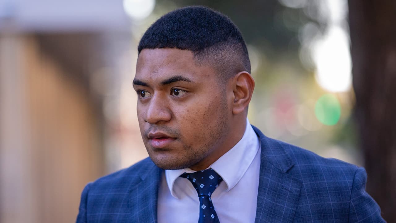 Former rising star set to eye unlikely NRL return after release from prison