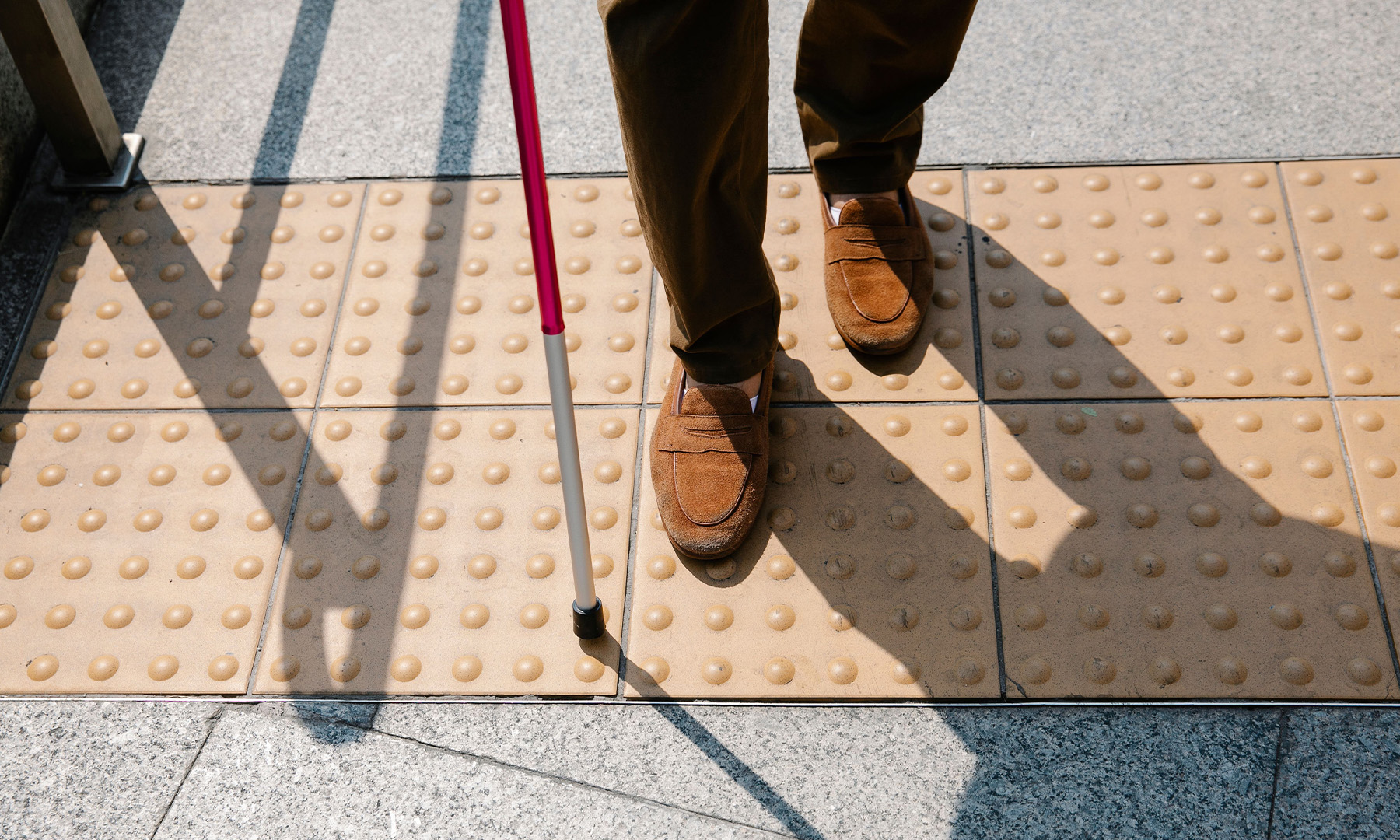 AI can describe a picture, but it still struggles to understand blind users