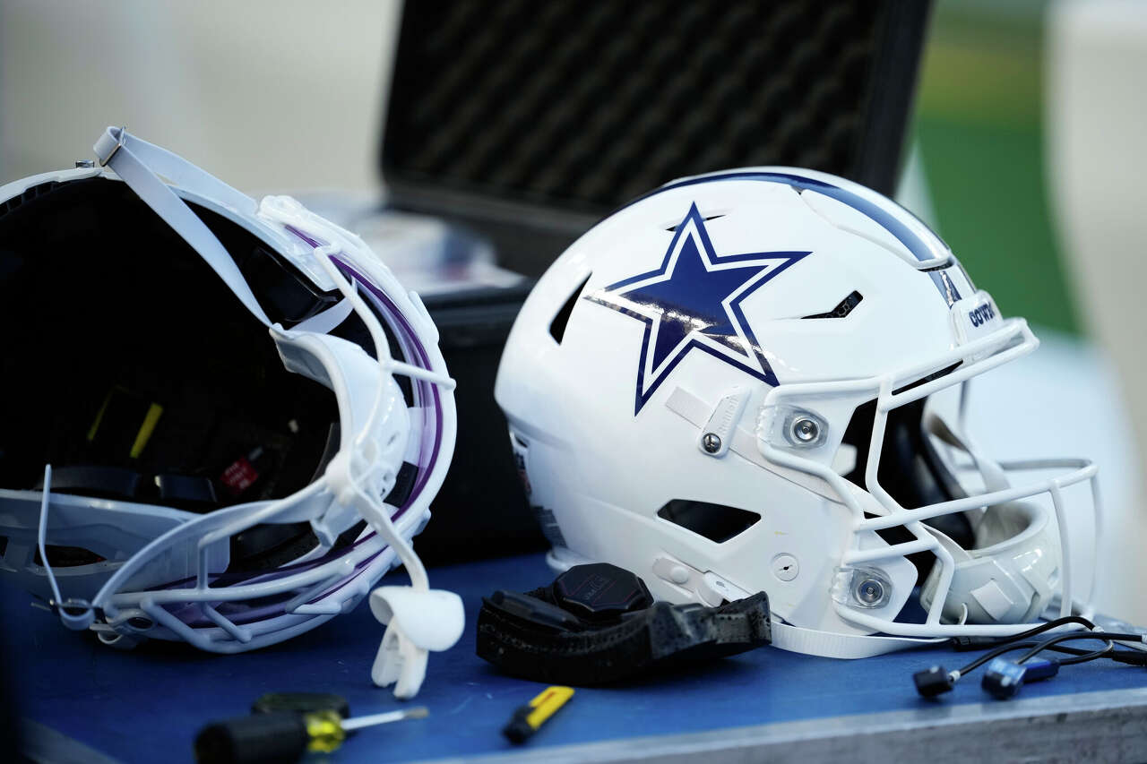 Live updates: Cowboys' James Houston set to make 2026 debut Monday vs ...