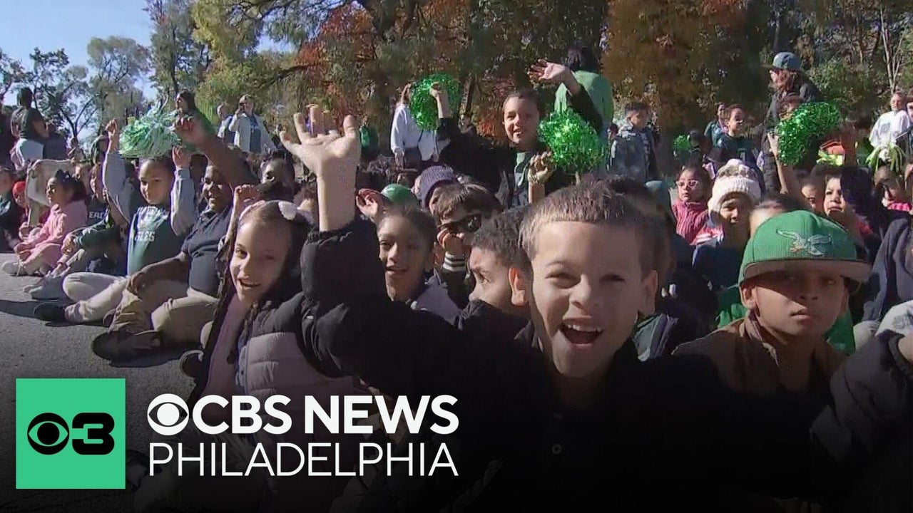 Philadelphia students show support for Jalen Hurts after blood clot ...