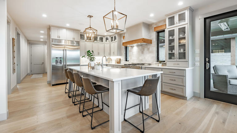 Don't make this ugly design mistake when replacing kitchen cabinets