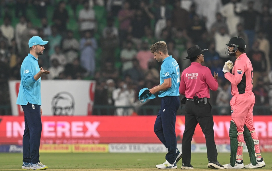 Haris Rauf, Will Jacks clash mars Pakistan’s record chase