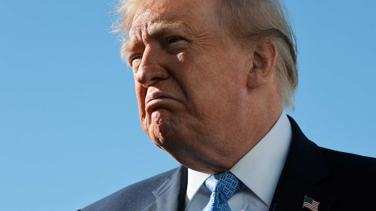 'Filth!' Trump triggered as Obama hits decor as dictator-inspired 'Cheesecake Factory'