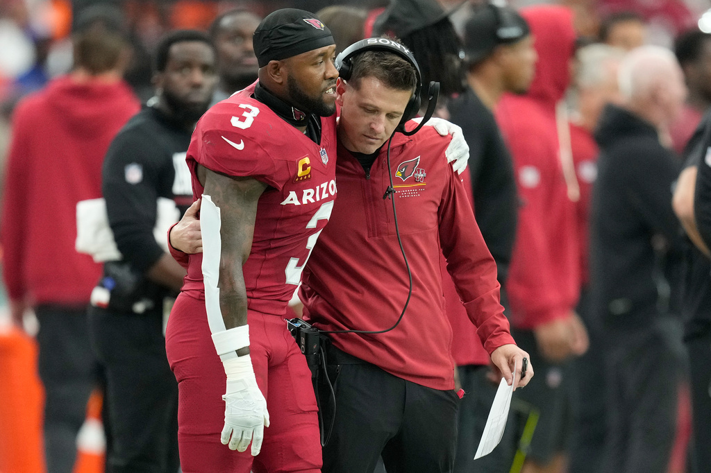 Stuck in a 10-game home losing streak, Cardinals are bleeding fan ...