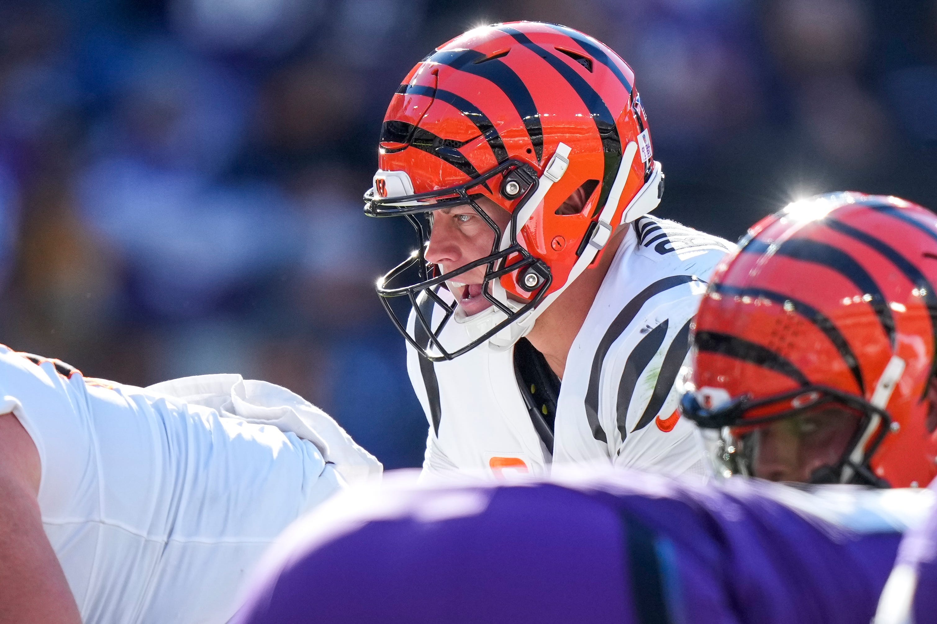 Bengals' Joe Burrow posts perfect 2nd-half passer rating in Ravens win