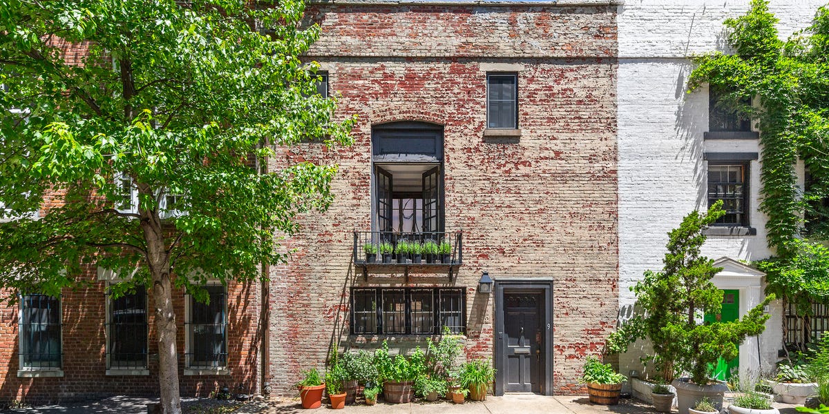 Jackson Pollock and Lee Krasner’s onetime Manhattan studio hits the market
