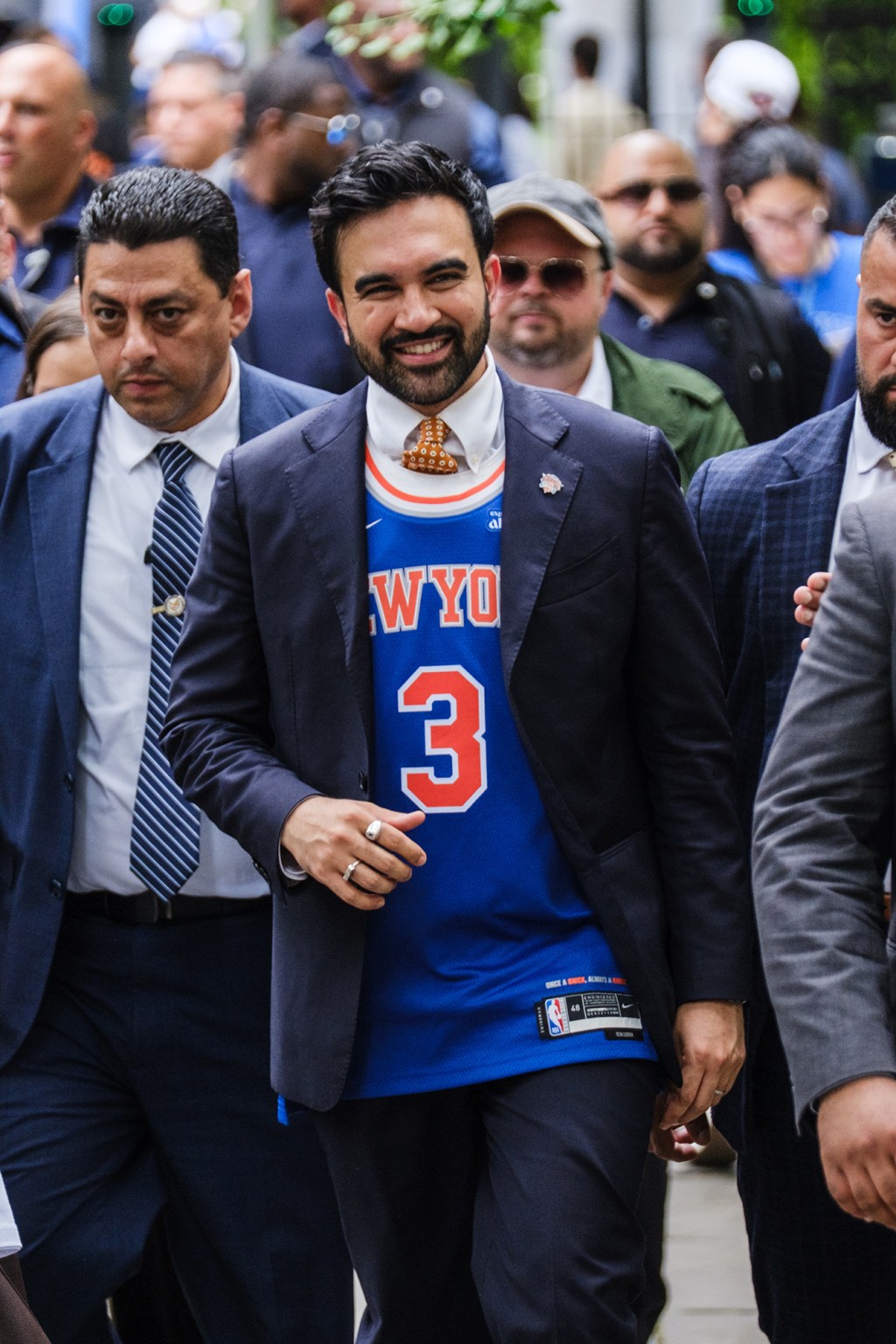 Mamdani, pals use NYPD gym for late-night pickup basketball games