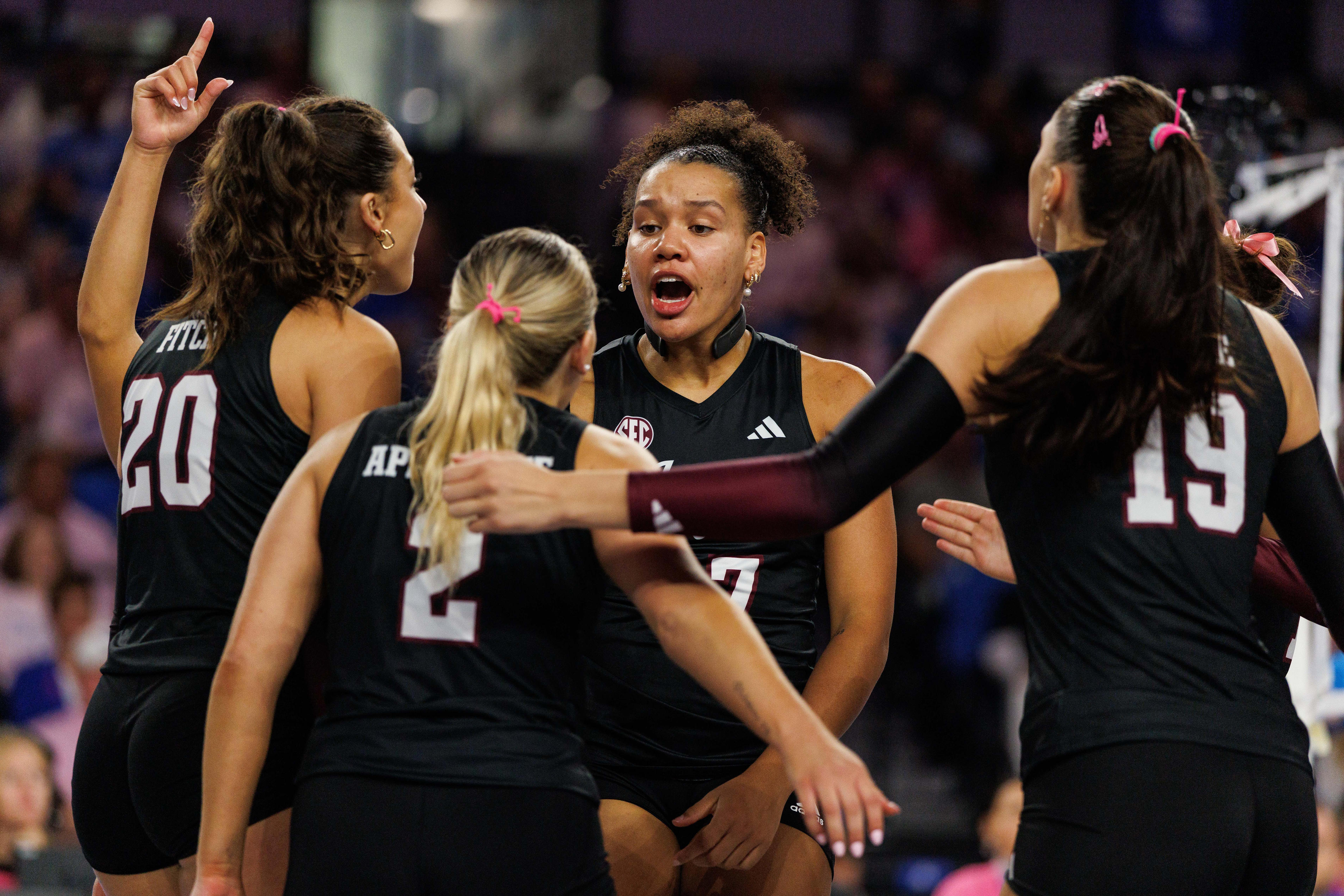 Two Texas A&M volleyball stars earn SEC player of the week honors