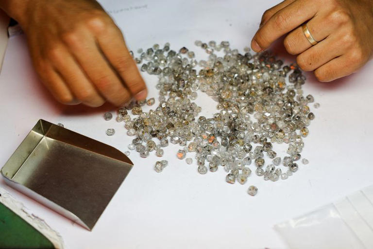 Analysis-China's lab-grown diamond makers target AI, chip sectors for ...