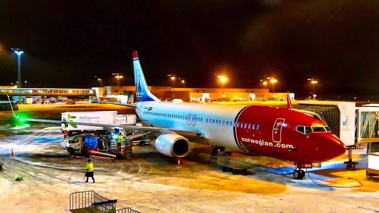 Norwegian 737-800 Stockholm to Gothenburg flight review