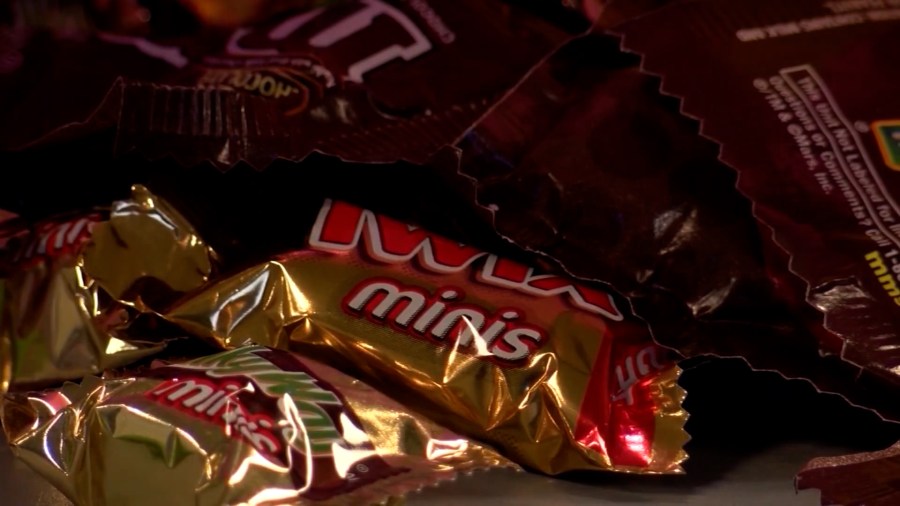 Dentists offer tips to protect your teeth from Halloween candy