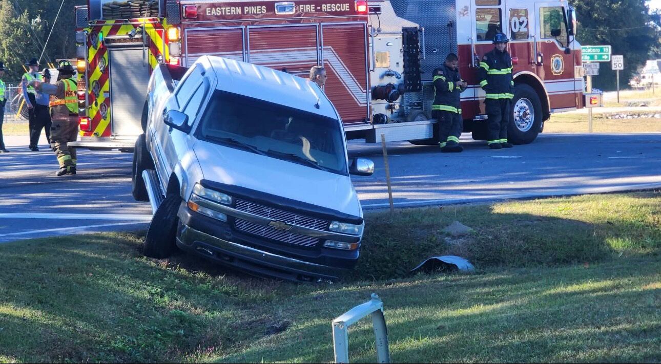 Troopers: Greenville man charged in crash after running red light