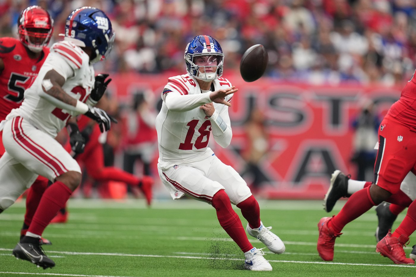 JJ McCarthy validates the Giants' decision to make a quarterback change ...