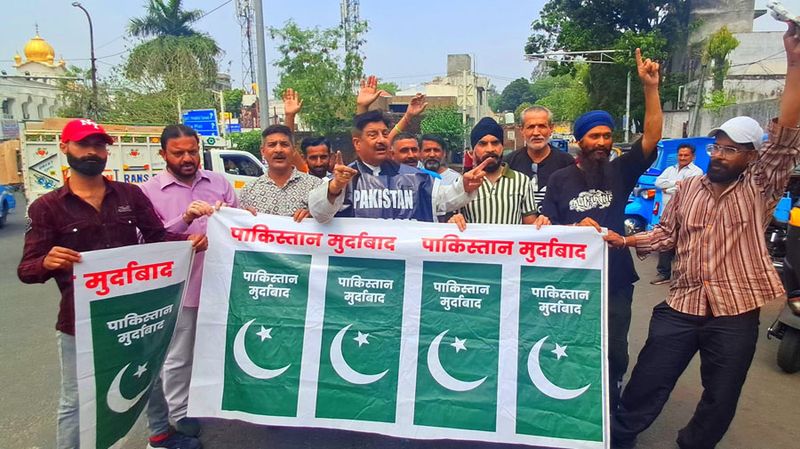 MSJK protests, torches PAK flag