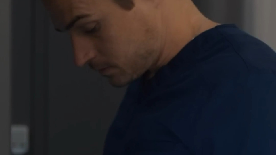 A phone call puts Jake on the spot on Doc