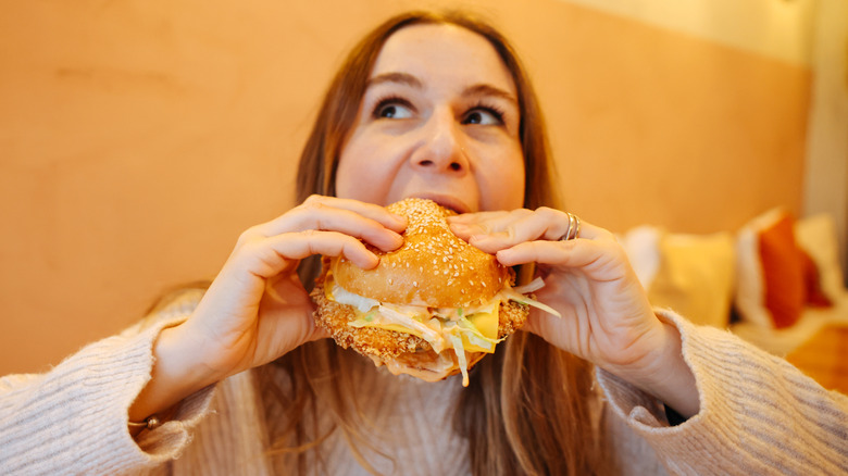 Ranking fast food chicken sandwiches from skip to hit