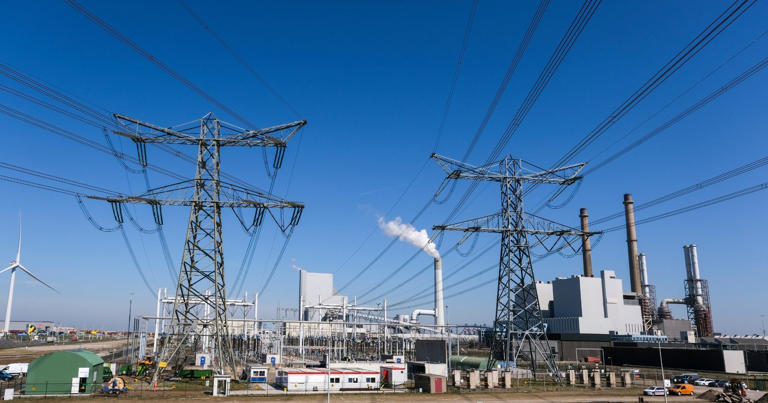 Poll: Black, Latino voters in Michigan prioritize energy costs, pollution