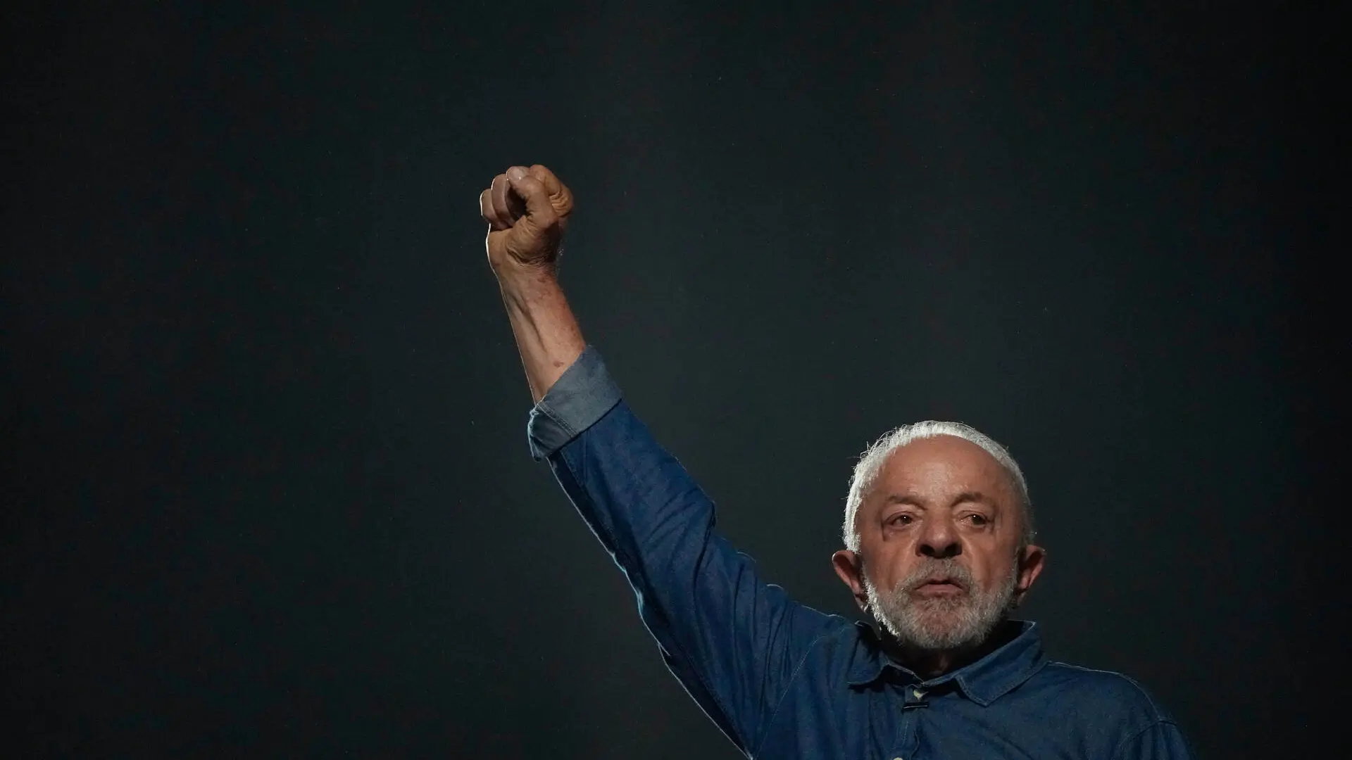 El partido de Flávio Bolsonaro reconoce la victoria de Lula da Silva en ...