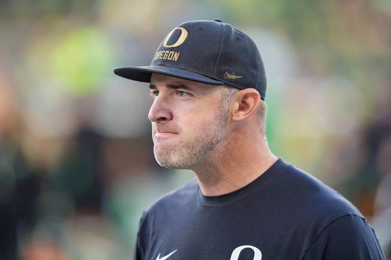 Dan Lanning clarifies Oregon's offensive play caller after Drew ...